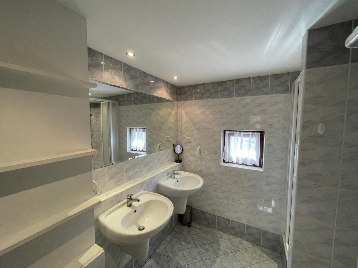 Ubytovani V Krkonosich, Rodinny Apartman Peklicko Horni Lanov ภายนอก รูปภาพ